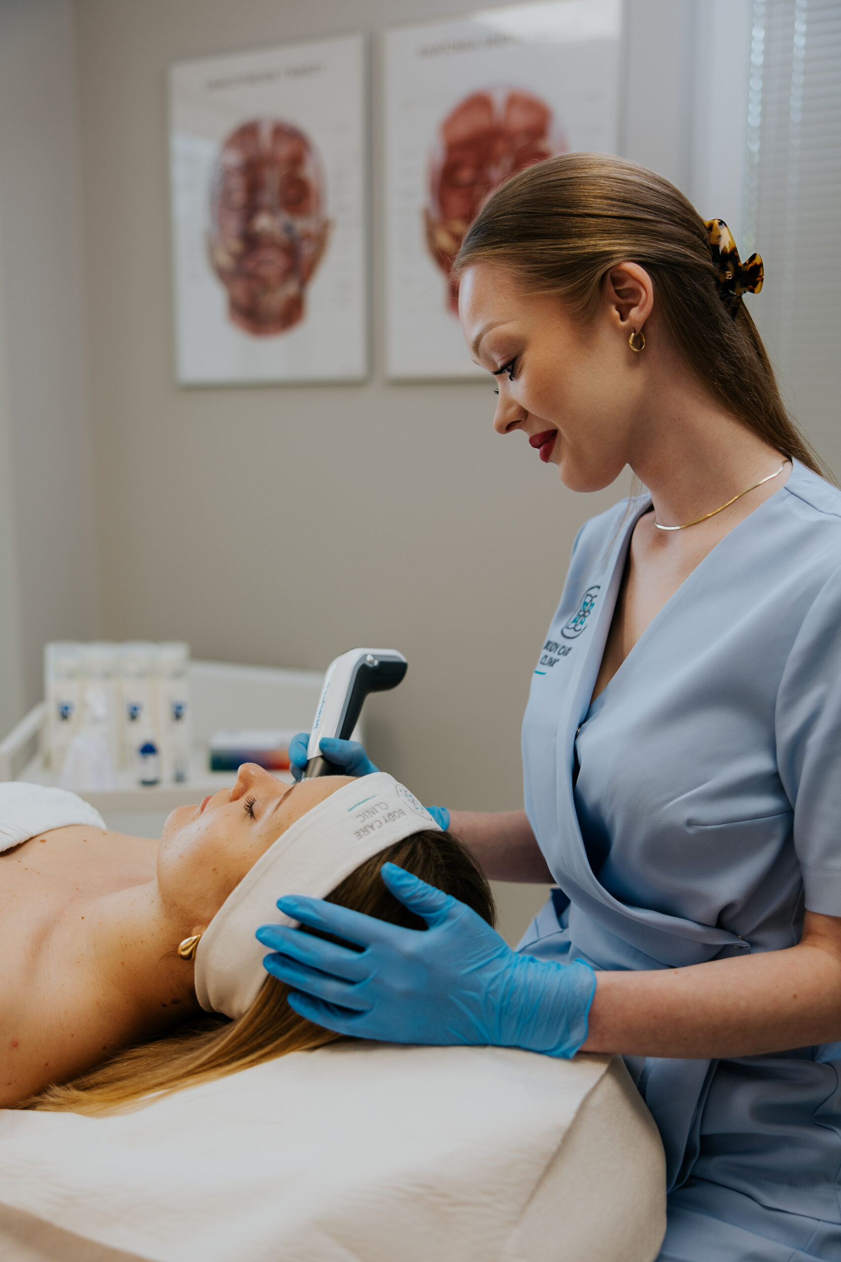 Dermapen 4.0 7 Mezoterapia mikroigłowa dermapen 4. 0 katowice
